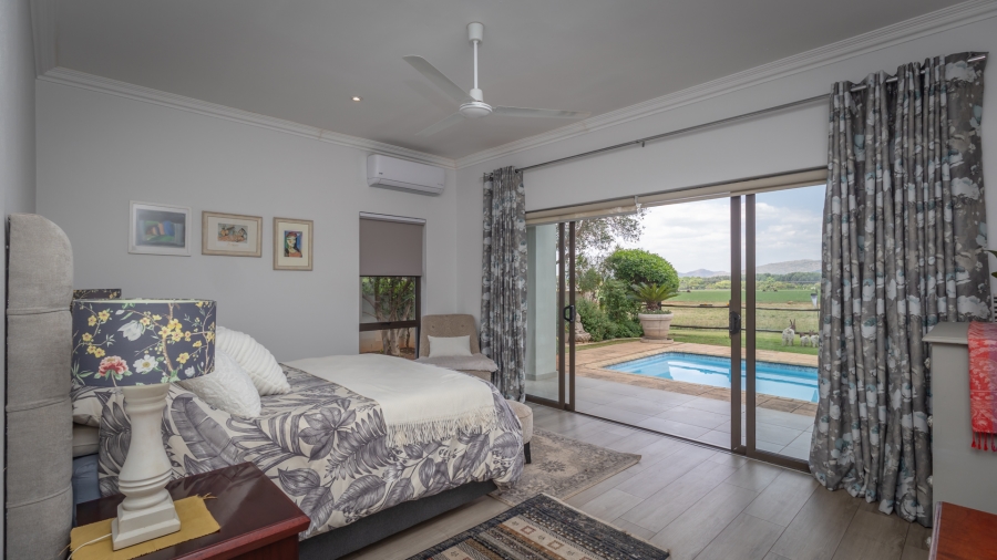 3 Bedroom Property for Sale in The Coves North West